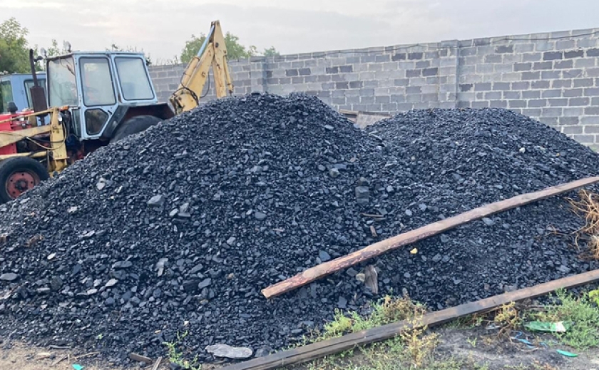 Вкрали 115 т вугілля з залізничних вагонів: На Дніпропетровщині поліція повідомила про підозру 8 членам злочинного угруповання